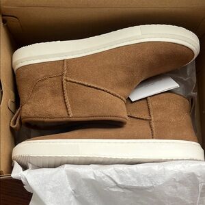 Ugg Tan Suede Ankle Boots